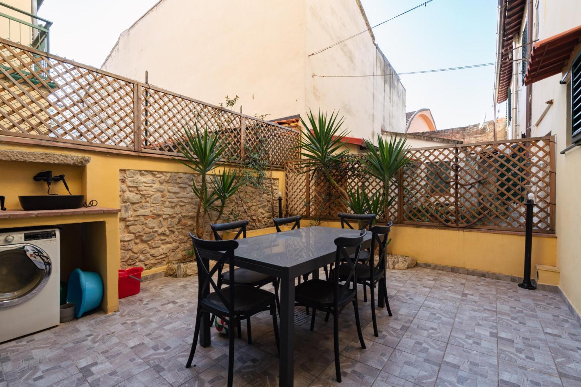 Blu's House In * Florencia